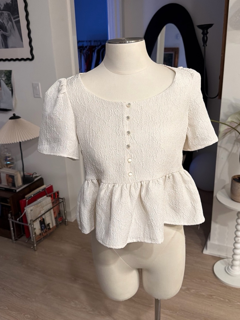 H&M White Textured Peplum Short-Sleeve Blouse with Buttons